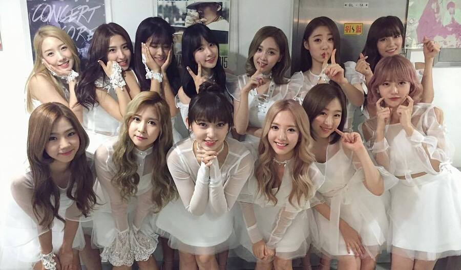 Cosmic Girls members